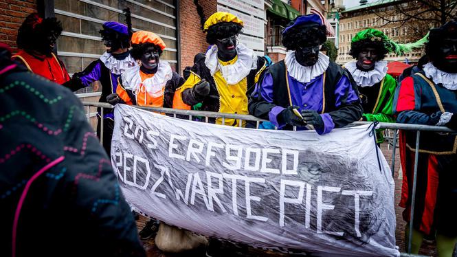 Pietenprotest bij intocht Leiden